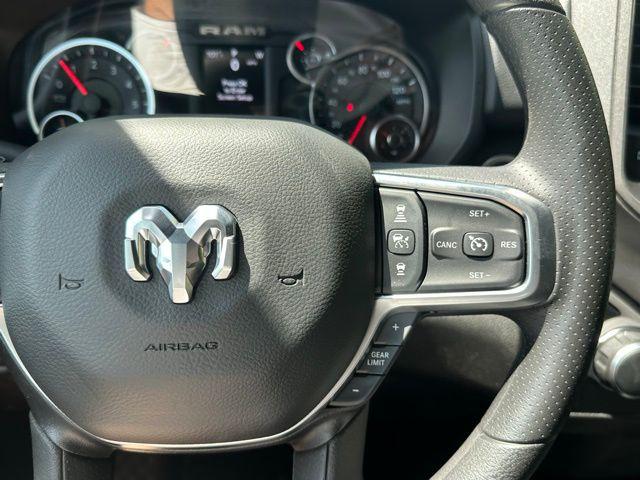 2026 Ram 1500 Express Crew Cab 4x4 57 Box
