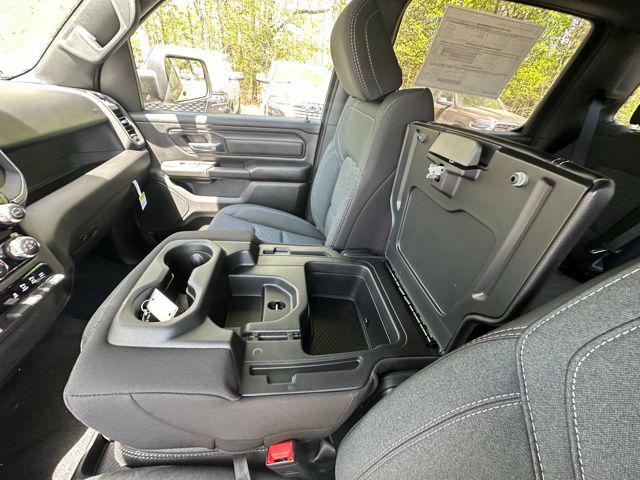 2026 Ram 1500 Express Crew Cab 4x4 57 Box