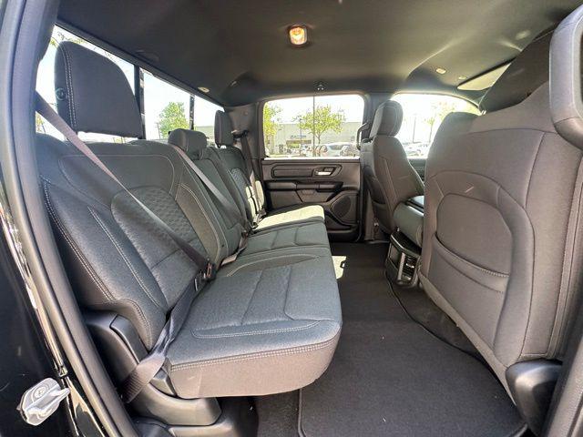 2026 Ram 1500 Express Crew Cab 4x4 57 Box