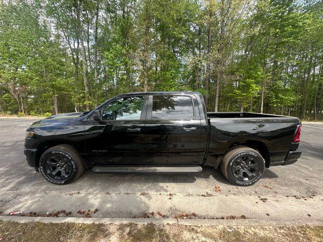 2026 Ram 1500 Express Crew Cab 4x4 5'7" Box