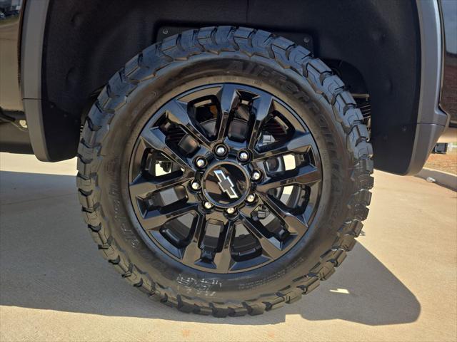 2026 Chevrolet Silverado 2500HD Crew Cab, Standard Bed, LT, 4WD