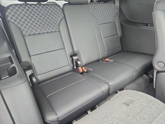 2026 GMC Acadia Denali FWD
