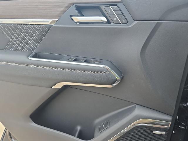 2026 GMC Acadia Denali FWD