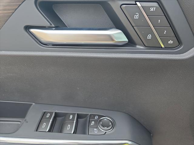 2026 GMC Acadia Denali FWD