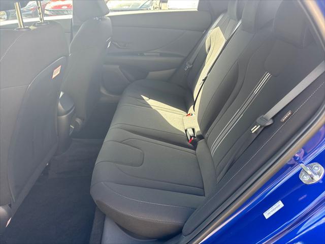 2025 Hyundai Elantra SEL Sport