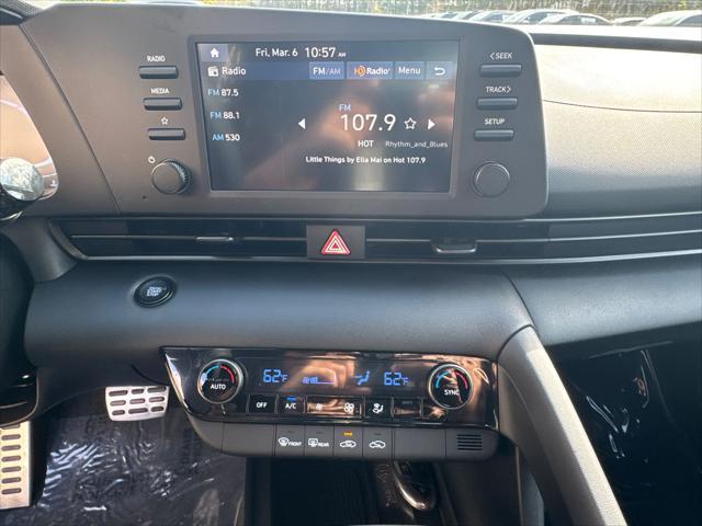 2025 Hyundai Elantra SEL Sport