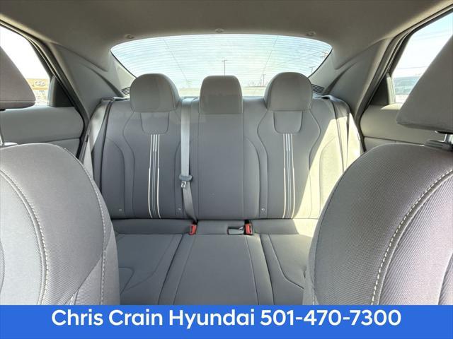 2025 Hyundai Elantra SEL Sport