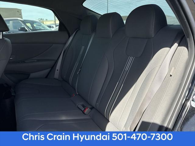 2025 Hyundai Elantra SEL Sport