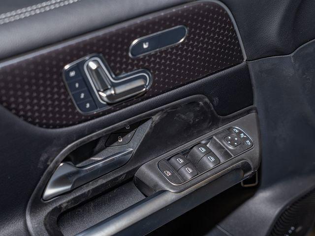 2026 Mercedes-Benz GLB 4MATIC