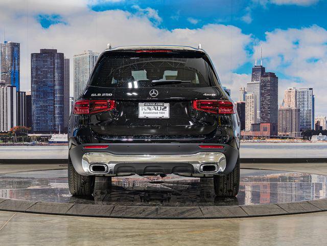 2026 Mercedes-Benz GLB 4MATIC