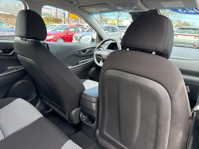 2023 Hyundai Kona SE