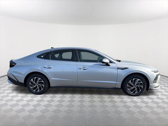 2026 Hyundai Sonata Hybrid Blue