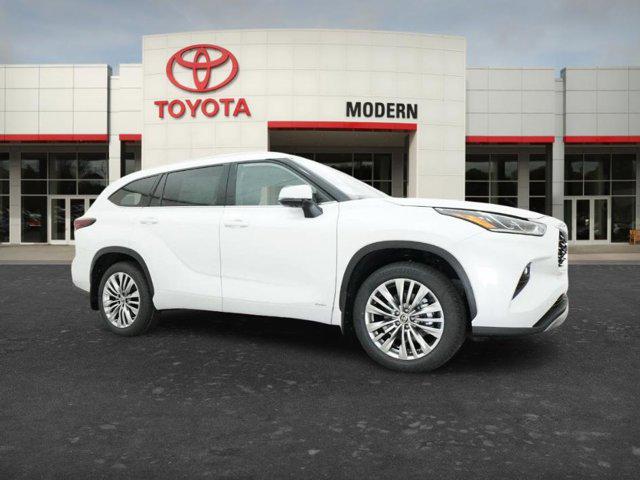 2026 Toyota Highlander Hybrid Platinum