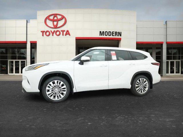 2026 Toyota Highlander Hybrid Platinum