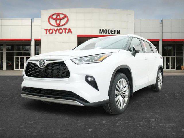2026 Toyota Highlander Hybrid Platinum