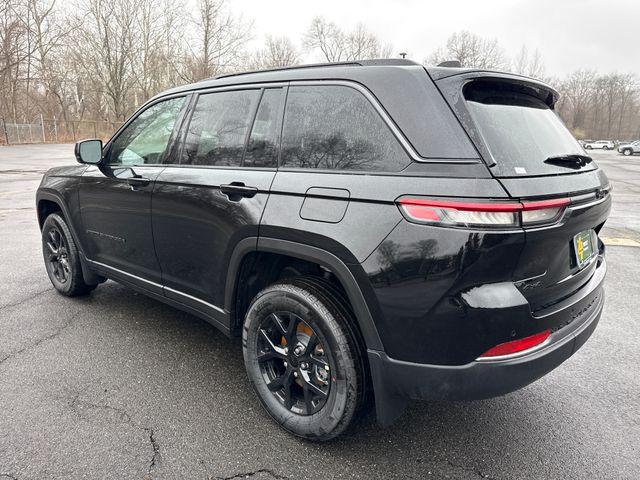 2026 Jeep Grand Cherokee Altitude 4x4