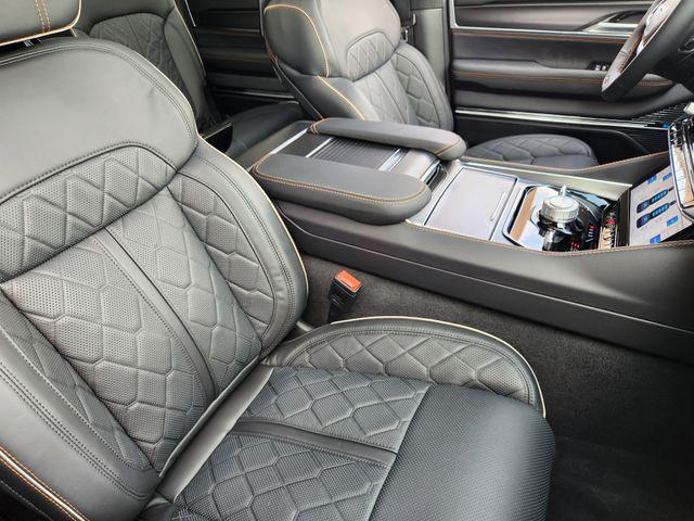 2026 Jeep Grand Wagoneer Summit Reserve 4x4