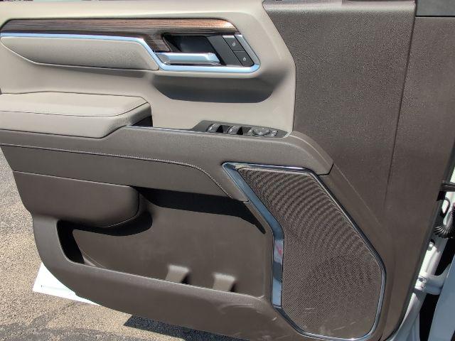 2026 Chevrolet Silverado 1500 4WD Crew Cab Standard Bed LT
