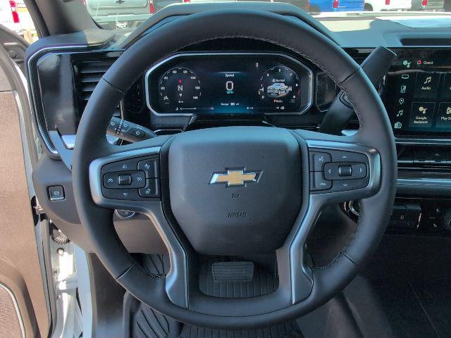 2026 Chevrolet Silverado 1500 4WD Crew Cab Standard Bed LT