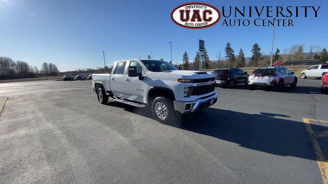 2025 Chevrolet Silverado 2500HD 4WD Crew Cab Standard Bed LT