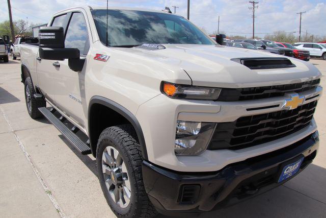 2026 Chevrolet Silverado 2500HD Crew Cab, Standard Bed, WT, 4WD