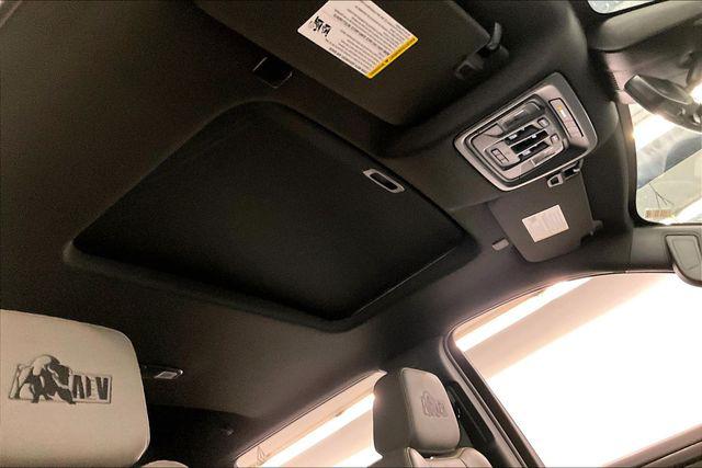 2025 Chevrolet Silverado 2500HD 4WD Crew Cab Standard Bed ZR2