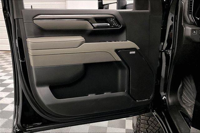 2025 Chevrolet Silverado 2500HD 4WD Crew Cab Standard Bed ZR2