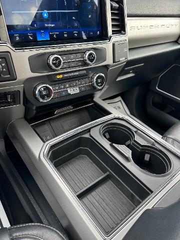 2022 Ford F-350 LARIAT