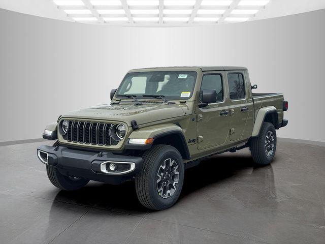 2026 Jeep Gladiator GLADIATOR SAHARA 4X4