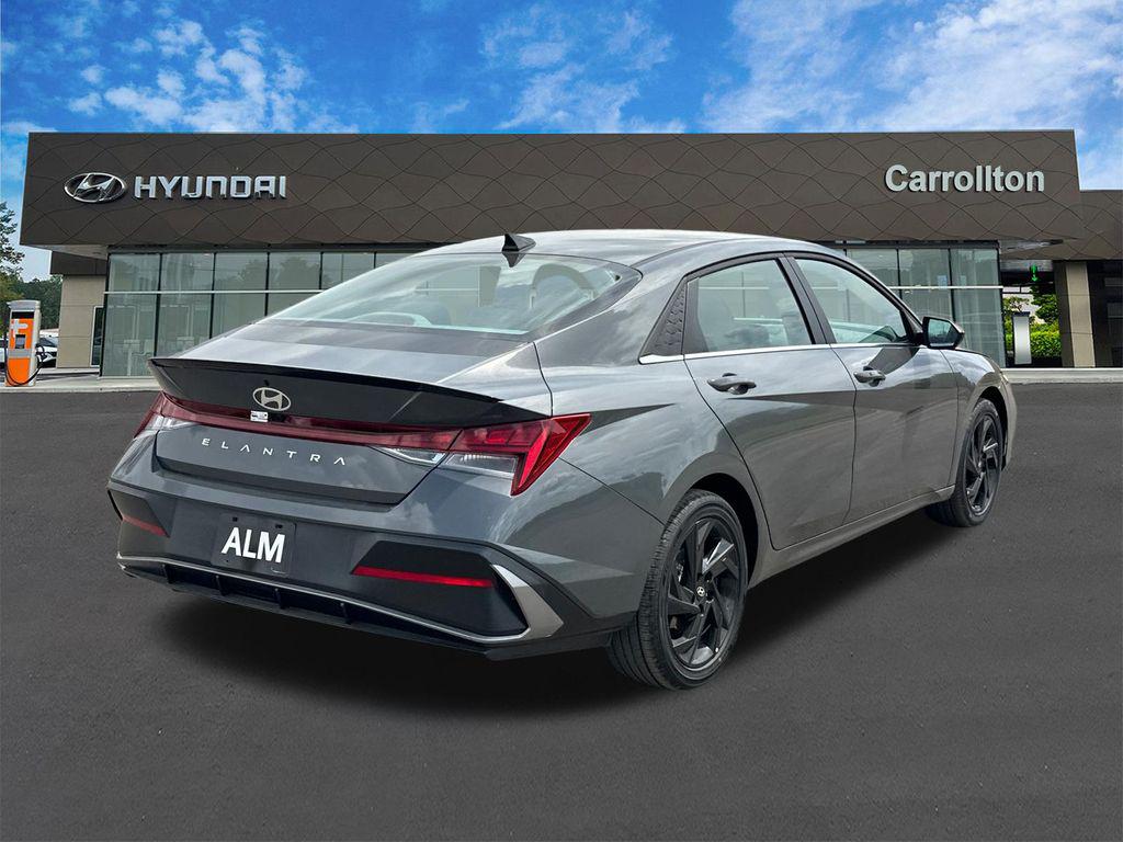 New 2026 Gray HYUNDAI SEL Sport Premium image 6