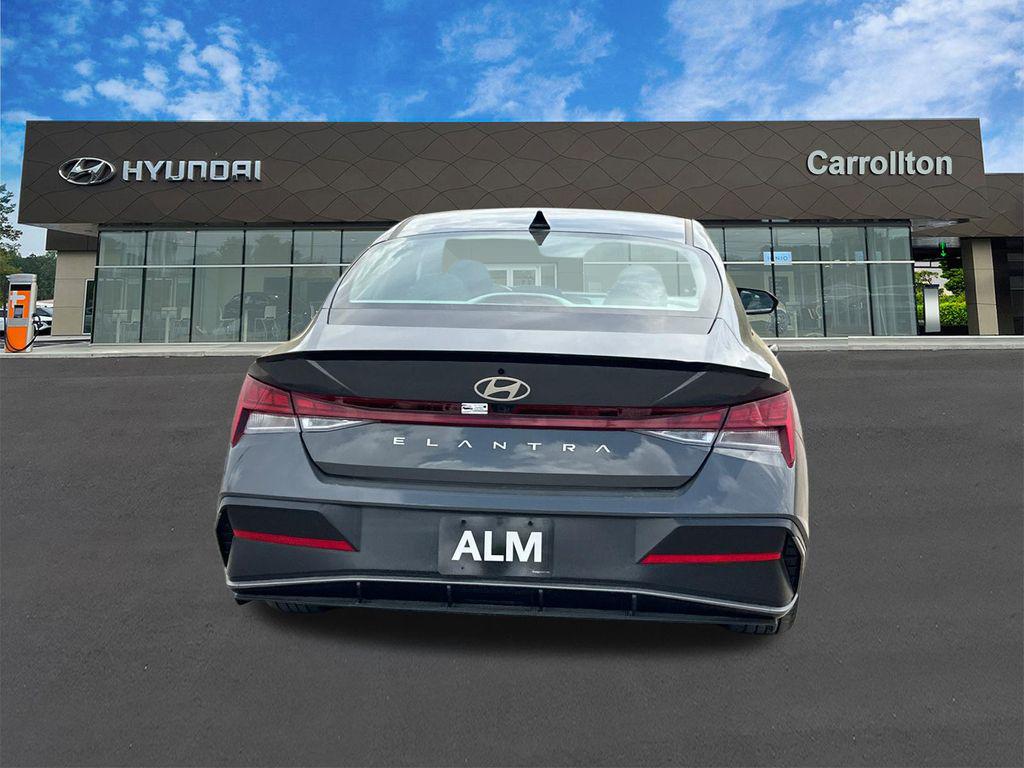 New 2026 Gray HYUNDAI SEL Sport Premium image 7