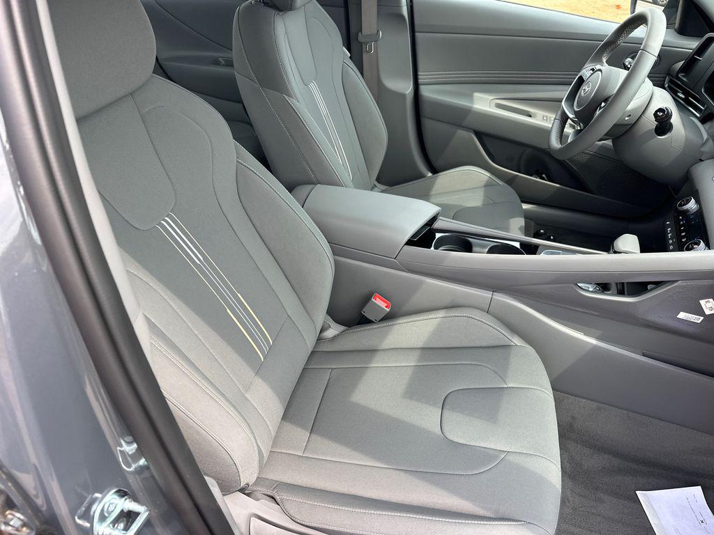 New 2026 Gray HYUNDAI SEL Sport Premium image 14