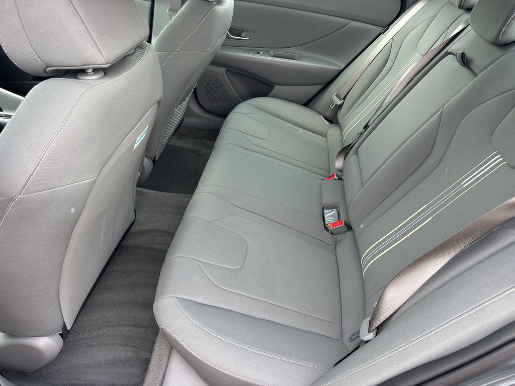 New 2026 Gray HYUNDAI SEL Sport Premium image 21