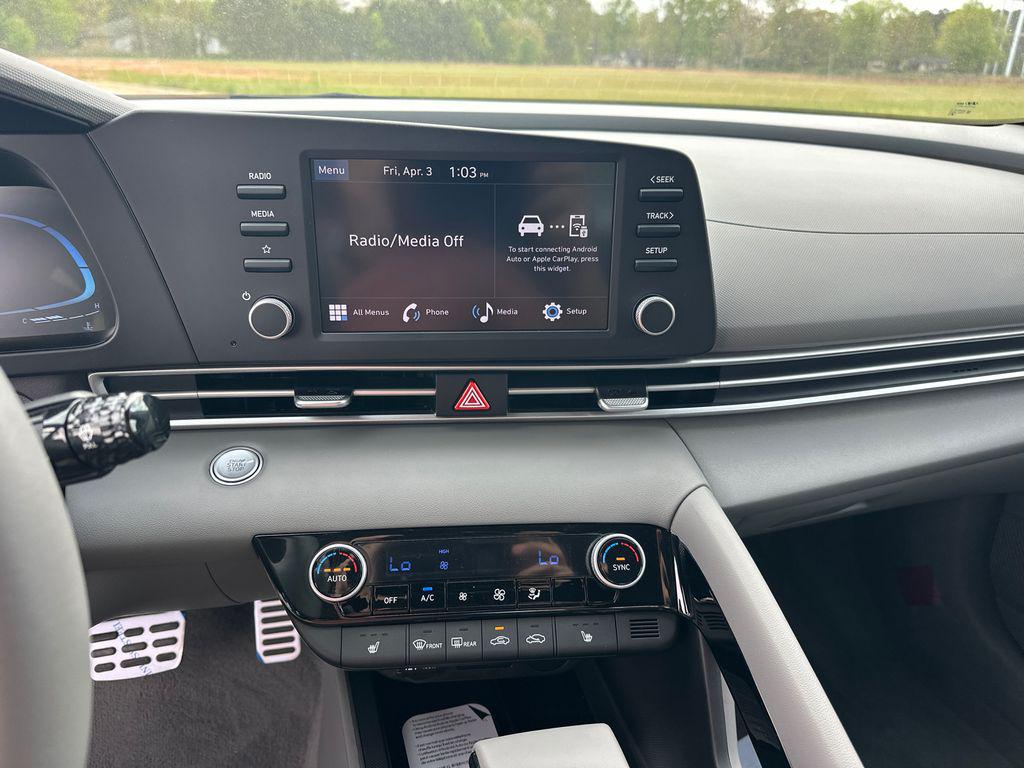 New 2026 Gray HYUNDAI SEL Sport Premium image 28