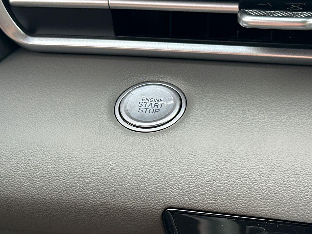 New 2026 Gray HYUNDAI SEL Sport Premium image 31
