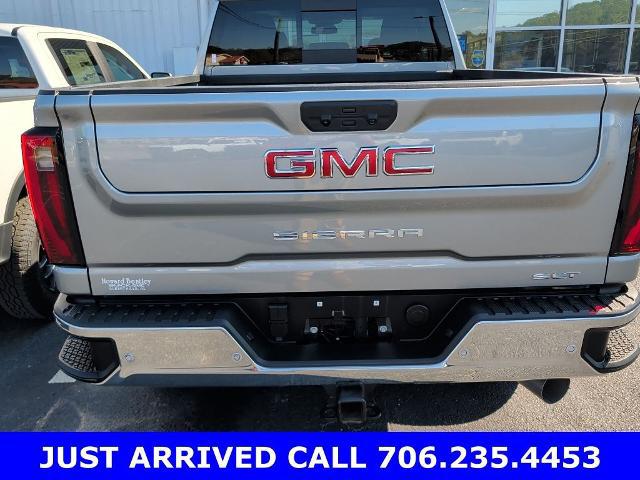 2025 GMC Sierra 2500HD 4WD Crew Cab Standard Bed SLT