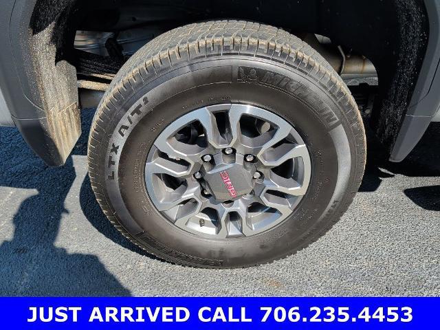 2025 GMC Sierra 2500HD 4WD Crew Cab Standard Bed SLT