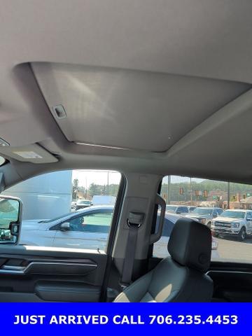 2025 GMC Sierra 2500HD 4WD Crew Cab Standard Bed SLT