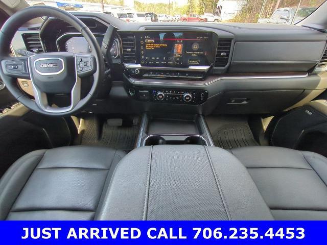 2025 GMC Sierra 2500HD 4WD Crew Cab Standard Bed SLT