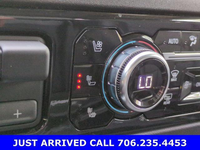 2025 GMC Sierra 2500HD 4WD Crew Cab Standard Bed SLT
