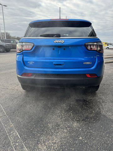 2022 Jeep Compass Latitude FWD