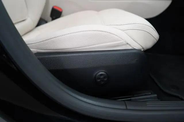 2025 Mercedes-Benz C-CLASS C 300 C 300