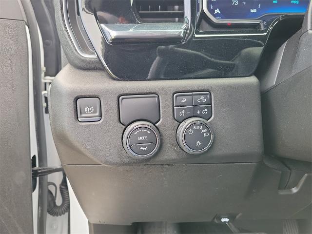 2023 Chevrolet Silverado 1500 2WD Crew Cab Short Bed LT