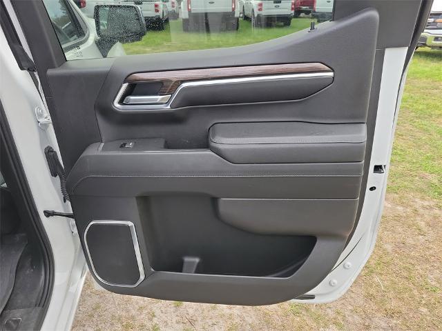2023 Chevrolet Silverado 1500 2WD Crew Cab Short Bed LT