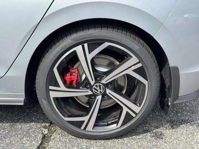 2026 Volkswagen Golf GTI SE