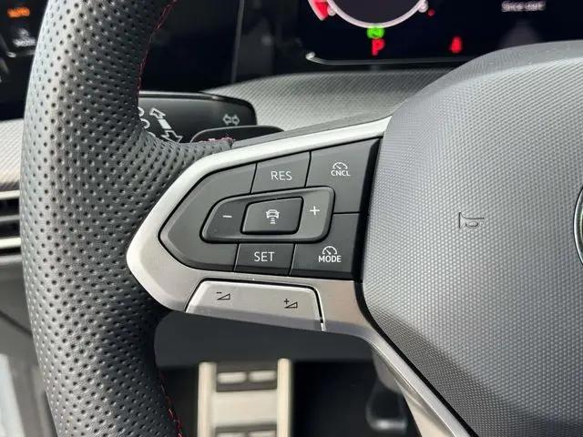 2026 Volkswagen Golf GTI SE
