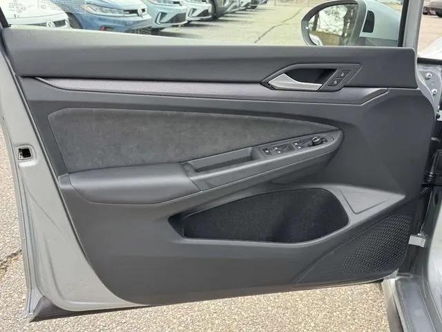 2026 Volkswagen Golf GTI SE