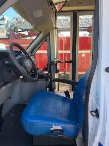 2010 Ford E-450 Cutaway XL