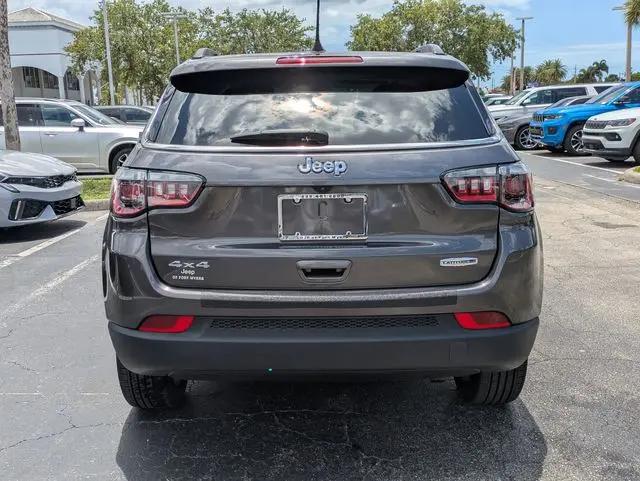 2022 Jeep Compass Latitude Lux 4x4