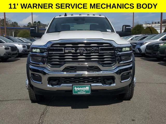 2026 RAM Ram 5500 Chassis Cab RAM 5500 TRADESMAN CHASSIS CREW CAB 4X4 84 CA